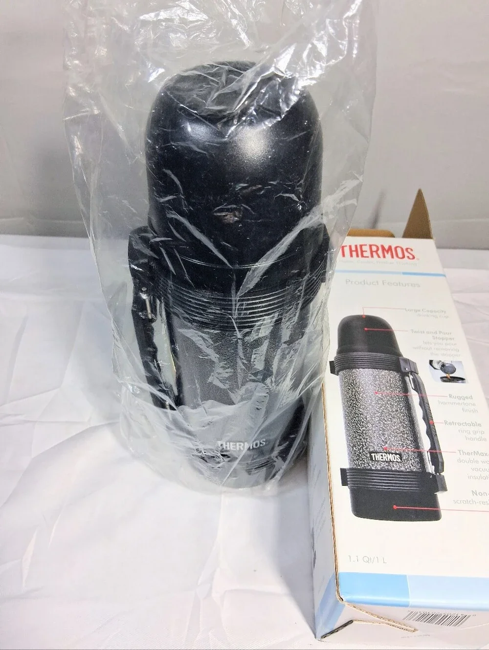 Thermos Vintage Stainless Steel 2570P Temp. Retention Vacuum Bottle in Box